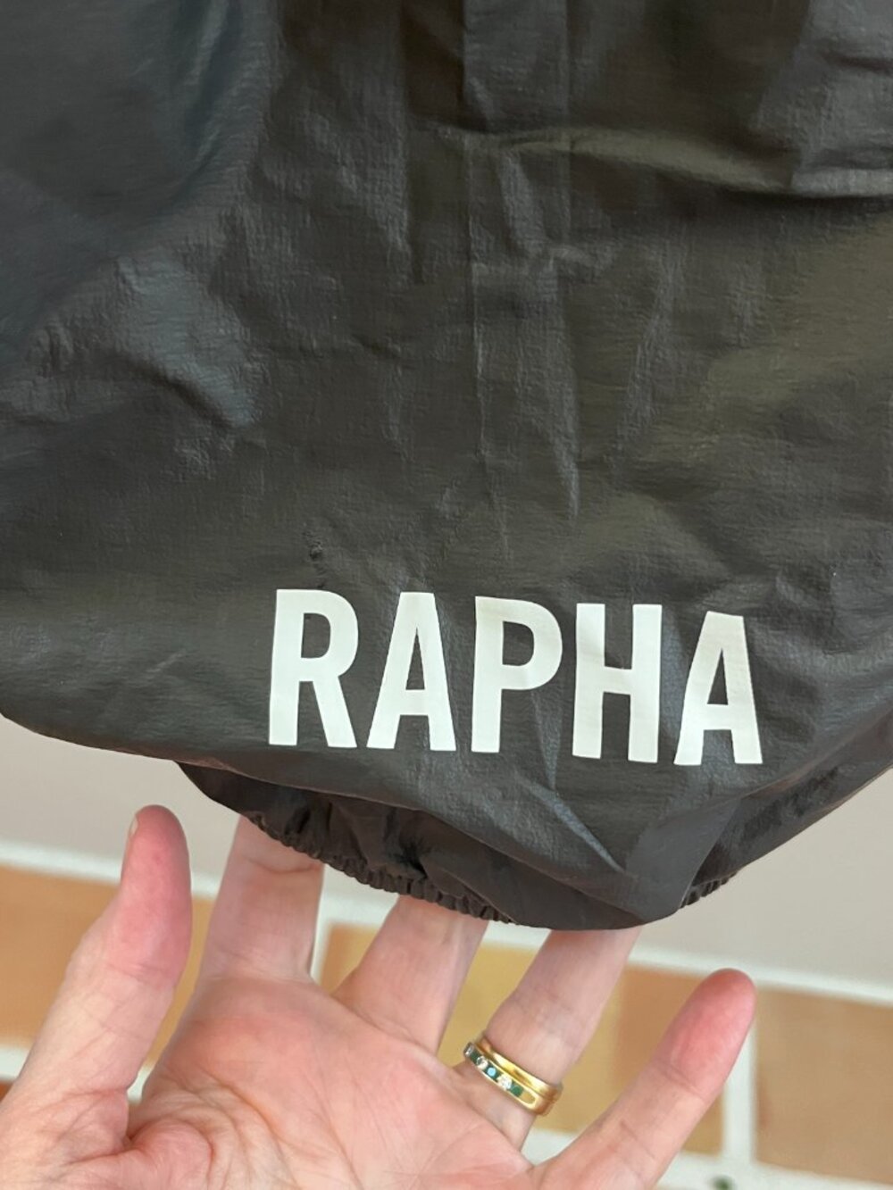 Rapha Women's Black The Sun King Jacket Size Medium - Picture 8 of 8
